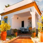 Con Piscina Privada Vallada Terraza Y Barbacoan Conil Tatil Evi